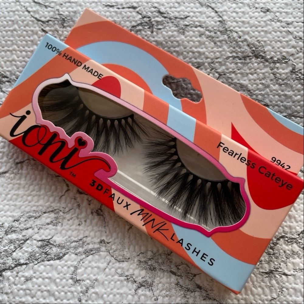 Ioni Lashes